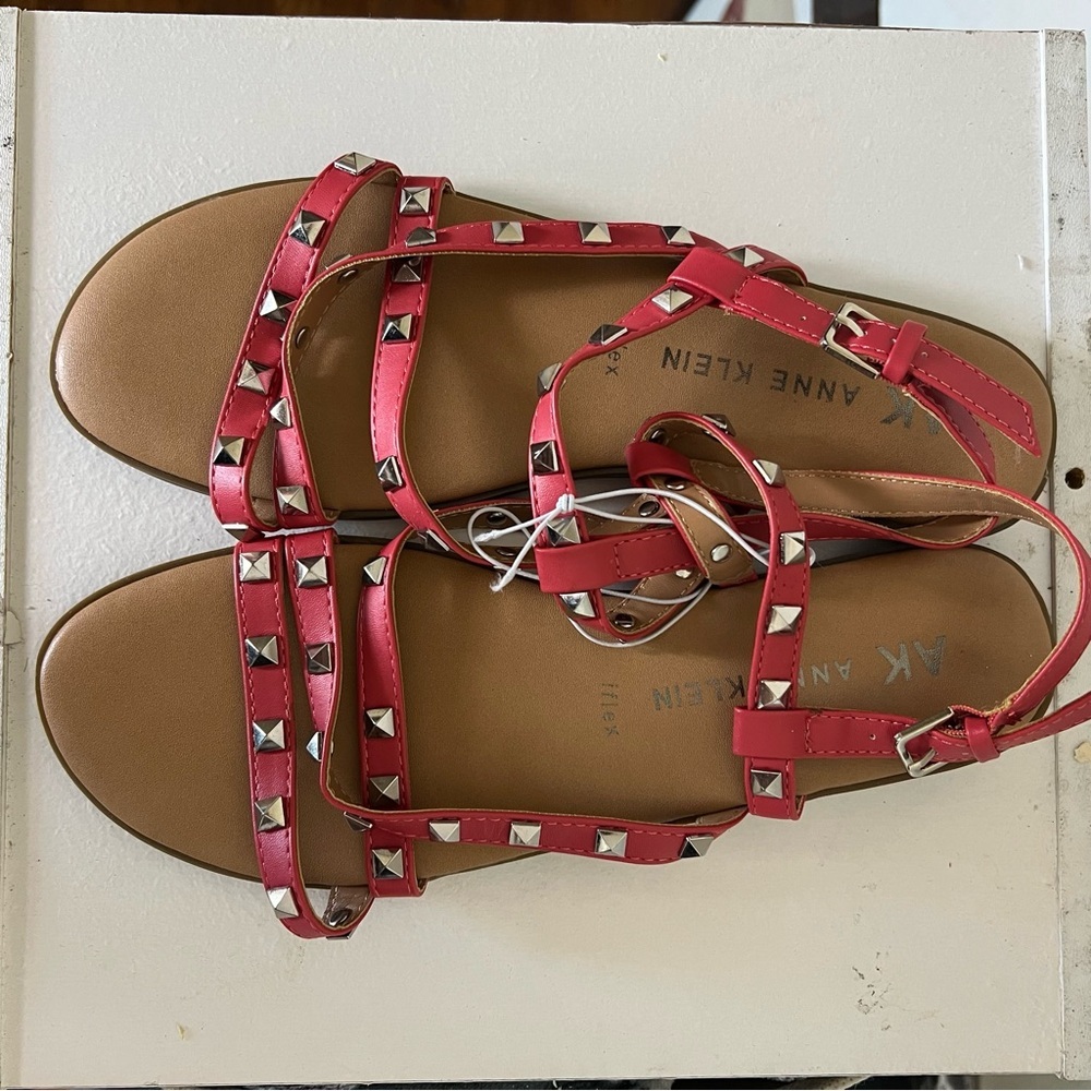 Like New Anne Klein Talulah Coral Pink Studded Flat Gladiator Sandals Sz 8.5 - Picture 4 of 9